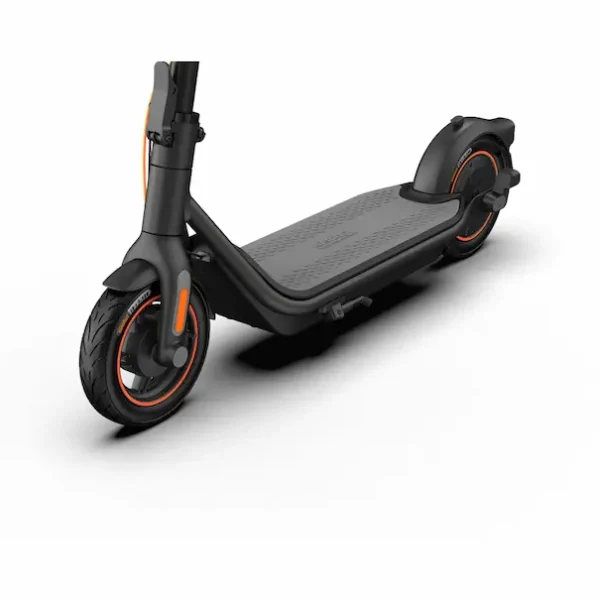 Ninebot by Segway kickscooter F65D forfra